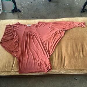 Stretch Fine Lightweight Fabric Batman wing sleeve S/M size brick color Rust